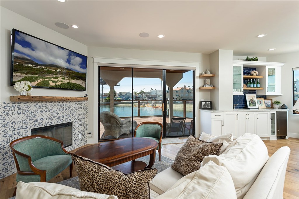 16857 Bayview A