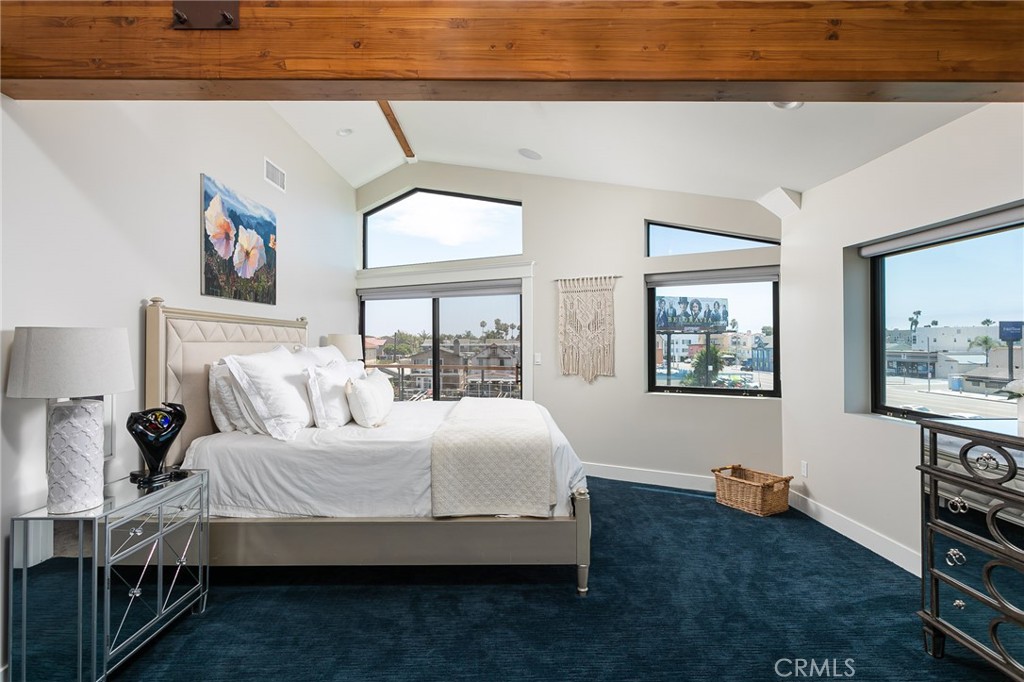 16857 Bayview A