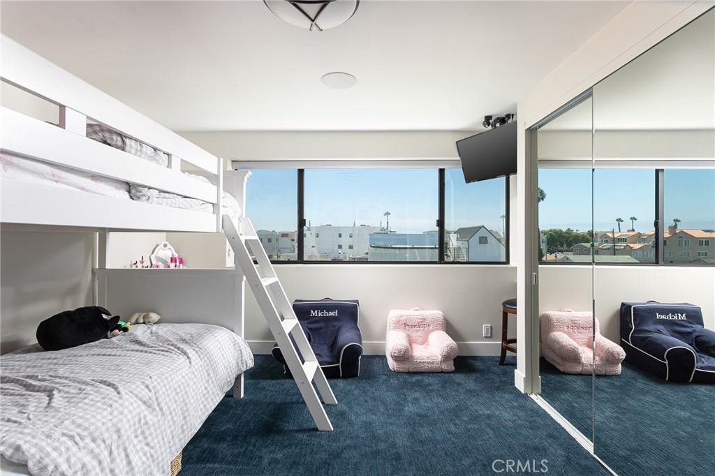 16857 Bayview A