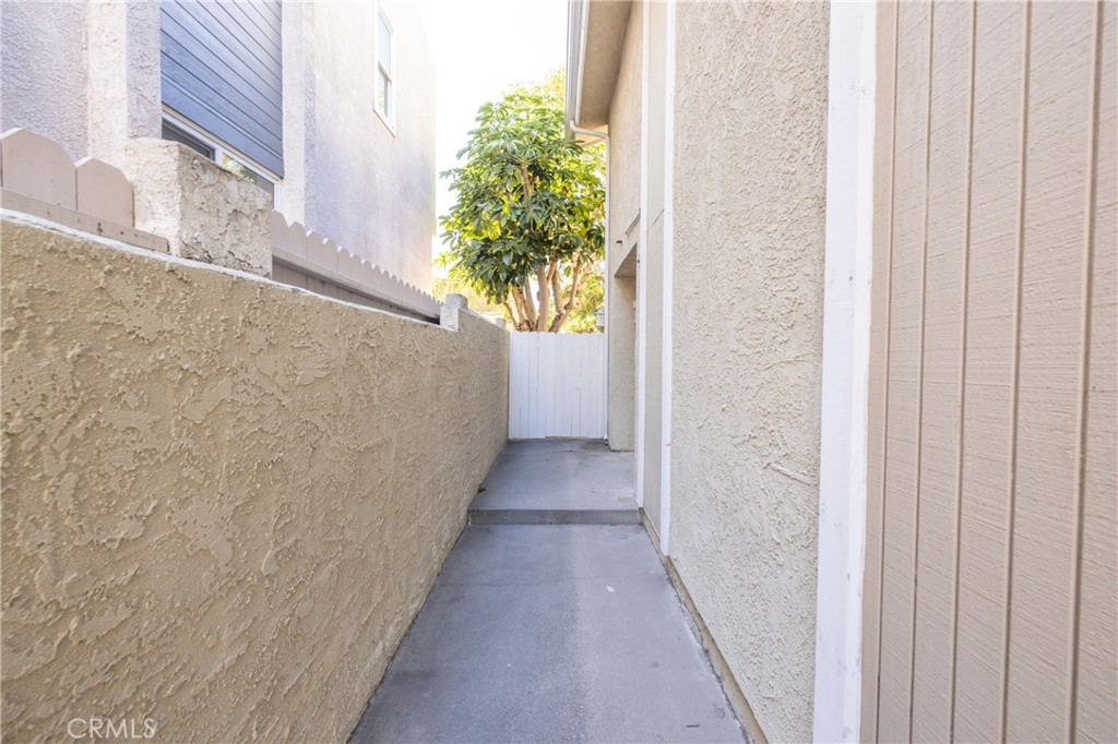 107 S Helberta Avenue 4