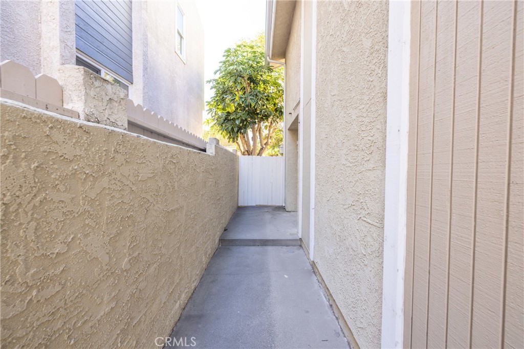 107 S Helberta Avenue 4