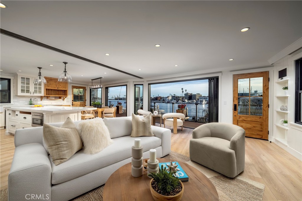 5903 E Corso Di Napoli