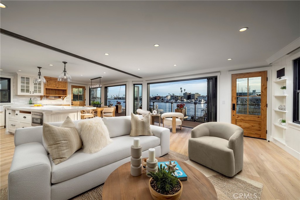 5903 E Corso Di Napoli