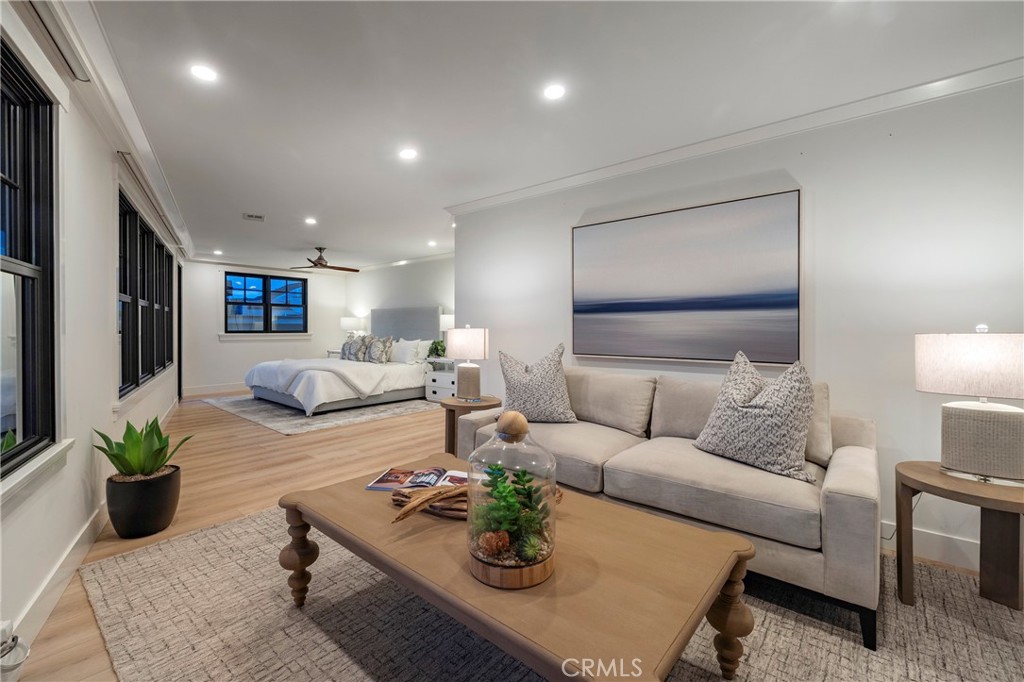 5903 E Corso Di Napoli