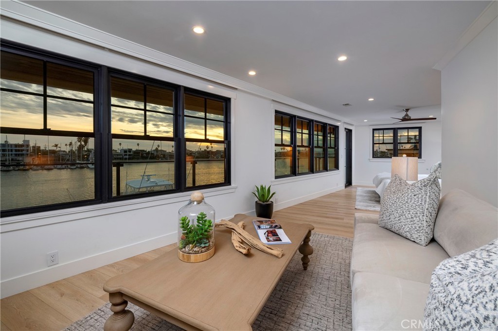 5903 E Corso Di Napoli