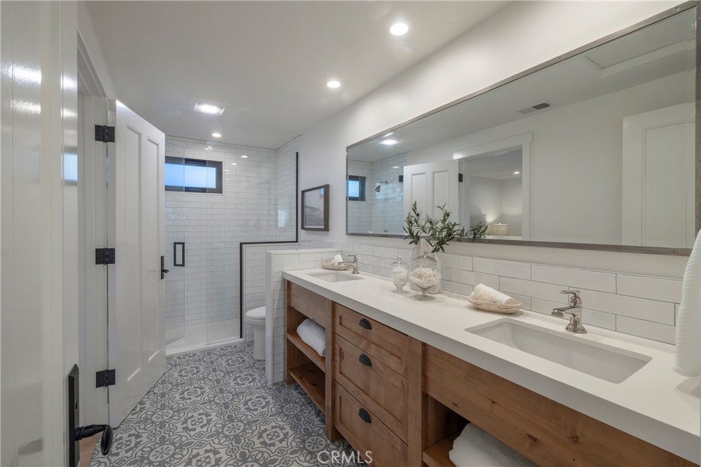 5903 E Corso Di Napoli