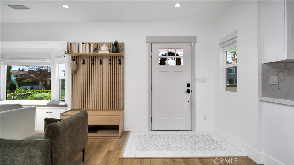 308 E 18th Street