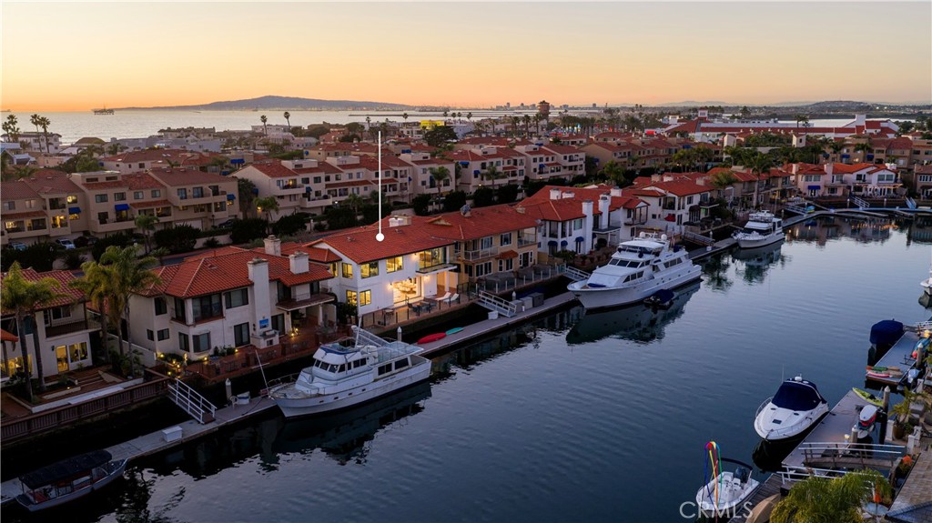 16572 Grimaud