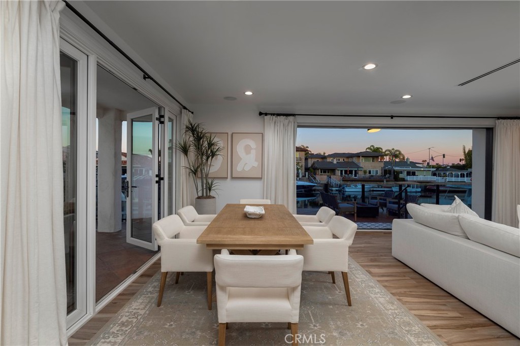 16572 Grimaud