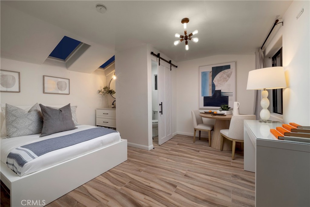 16572 Grimaud