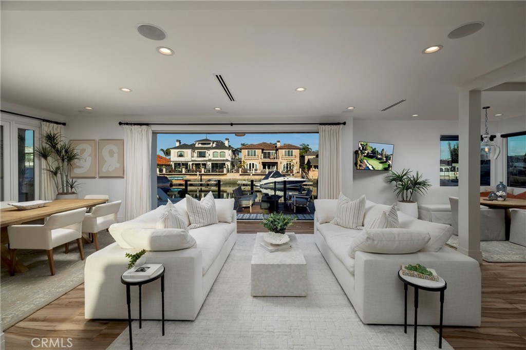 16572 Grimaud