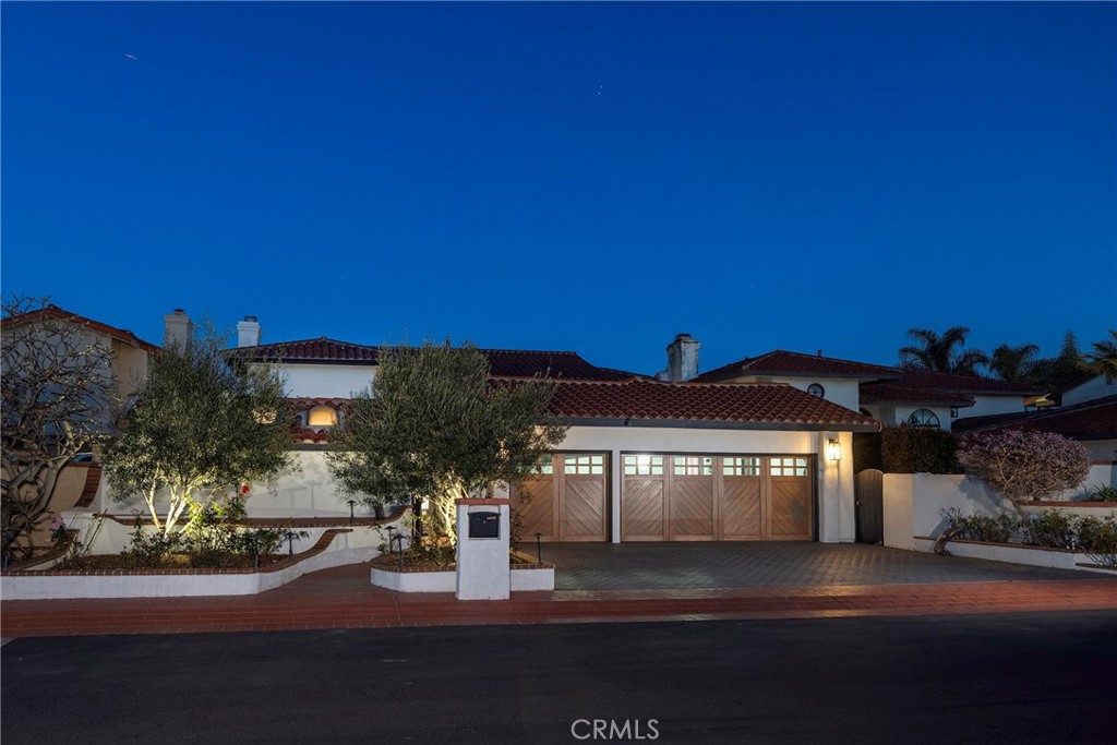 16572 Grimaud
