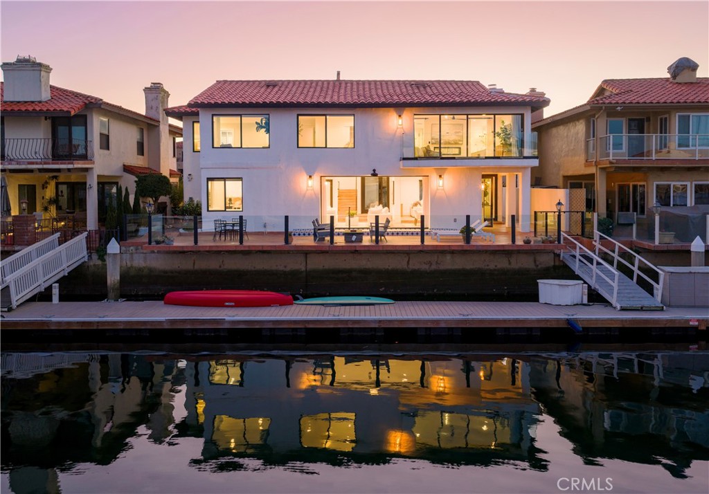 16572 Grimaud