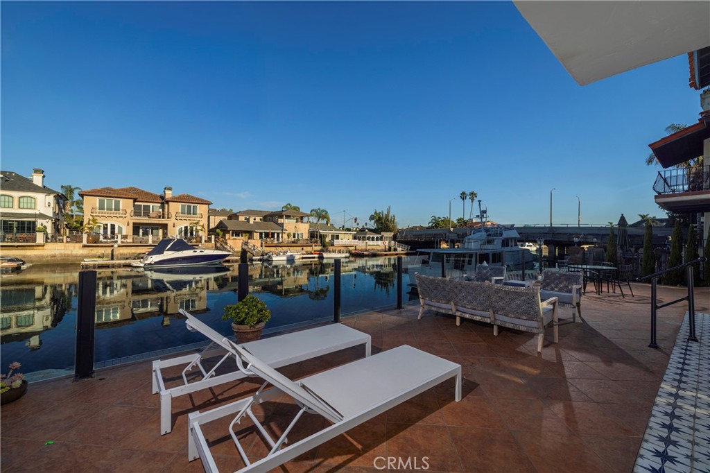 16572 Grimaud