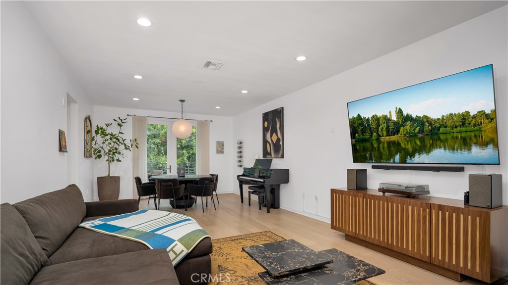 4240 Laurel Canyon Boulevard 306