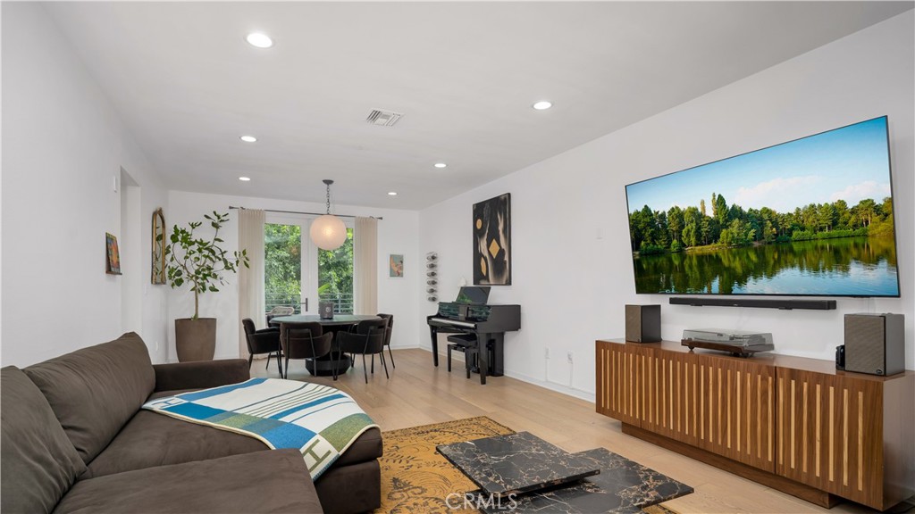 4240 Laurel Canyon Boulevard 306