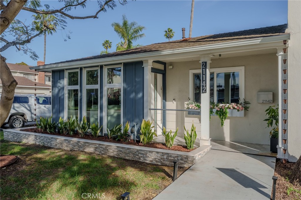 21142 Surfwood