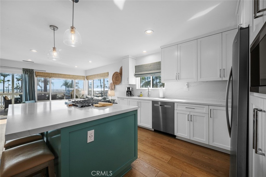 700 E Oceanfront