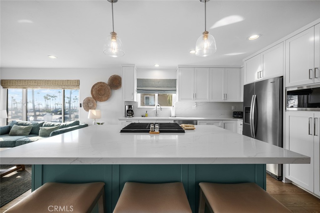 700 E Oceanfront