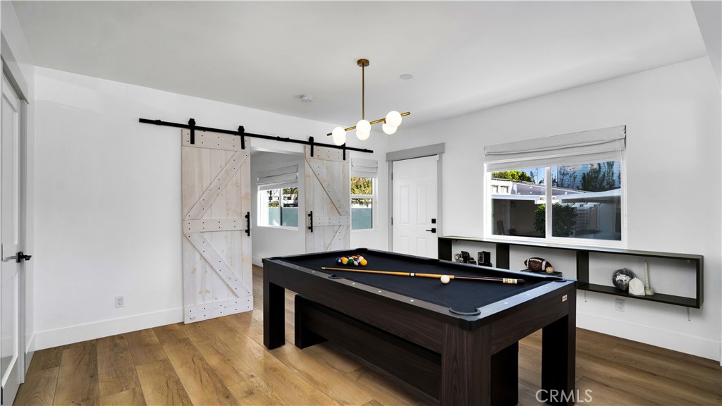 308 E 18th Street