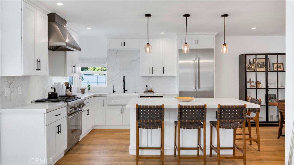 308 E 18th Street