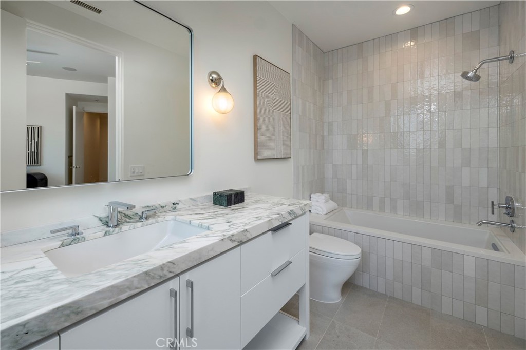 1425 Skyline Drive
