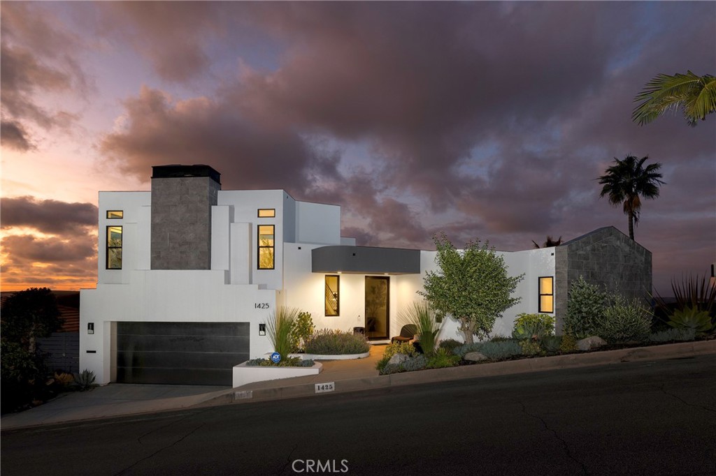 1425 Skyline Drive