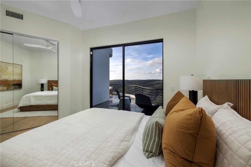 1425 Skyline Drive