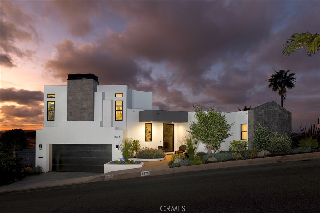 1425 Skyline Drive
