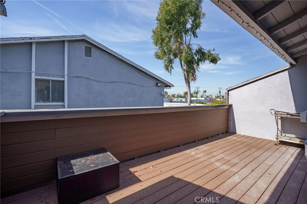 1250 S Brookhurst