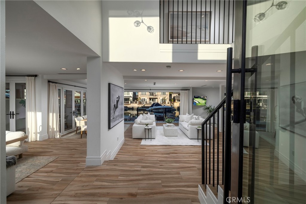 16572 Grimaud