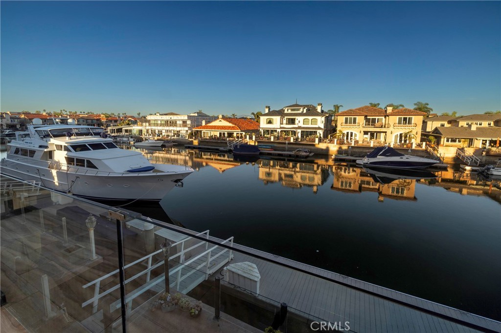 16572 Grimaud