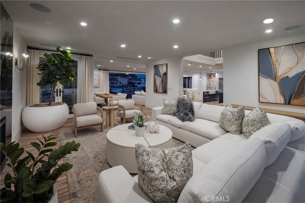 16572 Grimaud