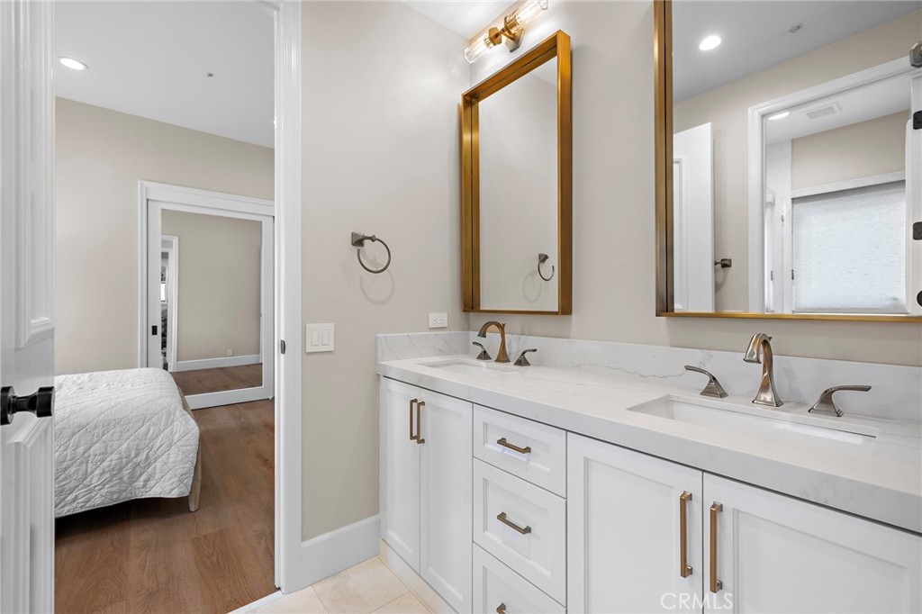 14 Oakbrook
