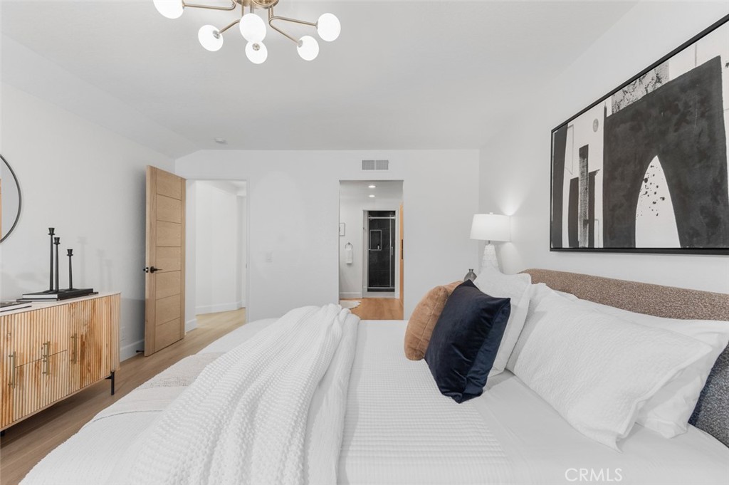 22576 Lake Forest Lane