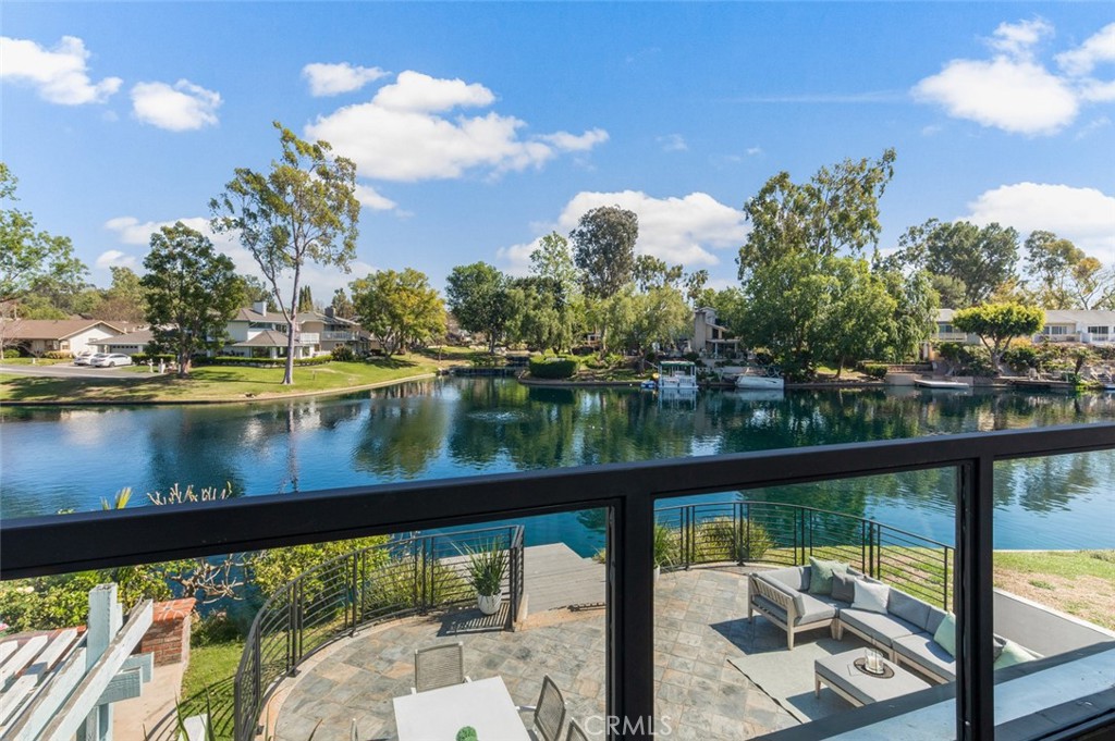 22576 Lake Forest Lane