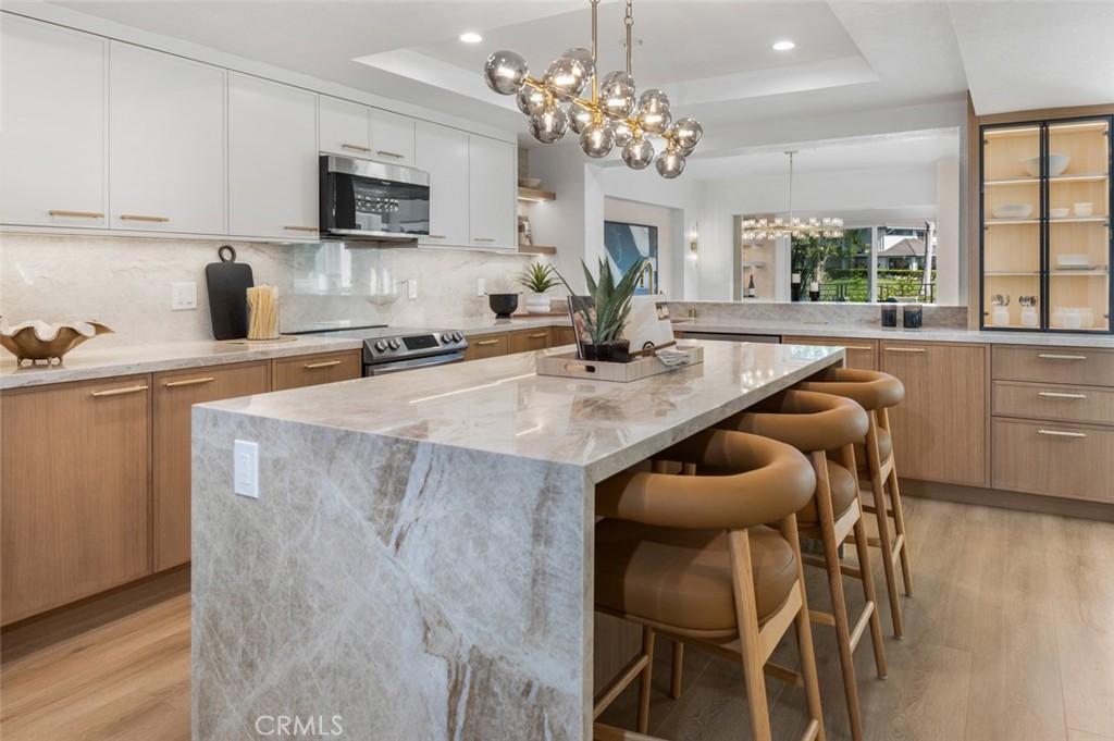 22576 Lake Forest Lane