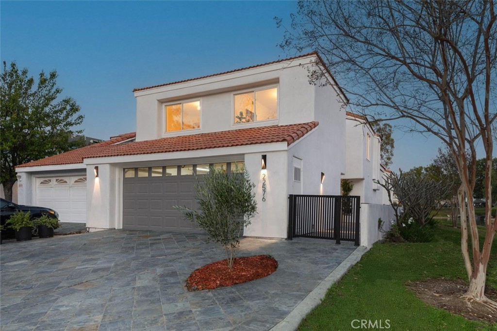 22576 Lake Forest Lane