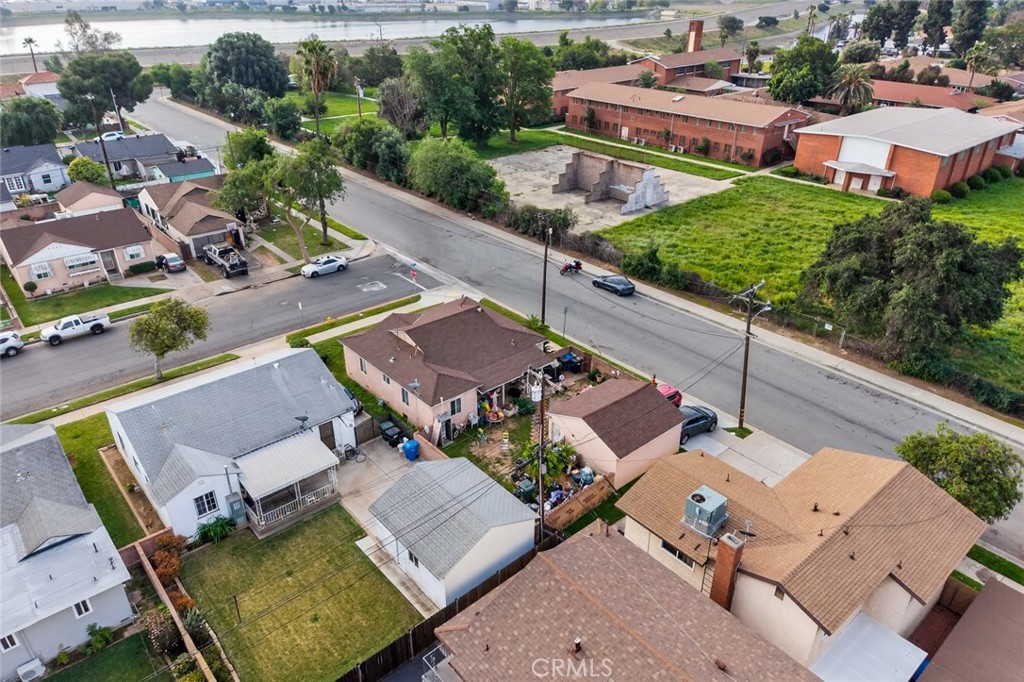 1057 S 5th