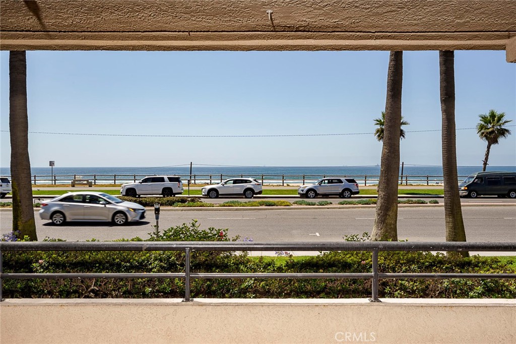 1200 Pacific Coast