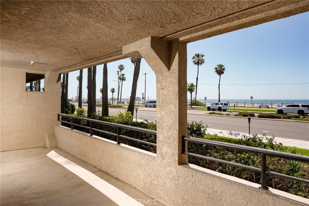 1200 Pacific Coast
