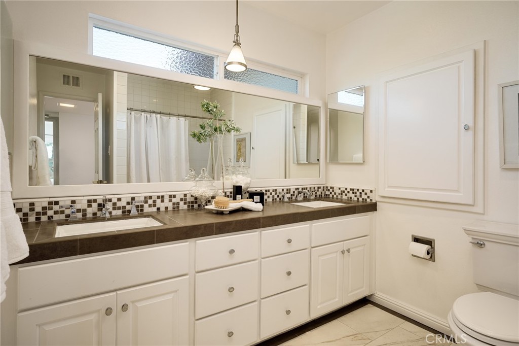 4192 Branford
