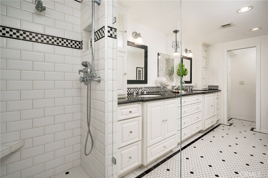 4192 Branford