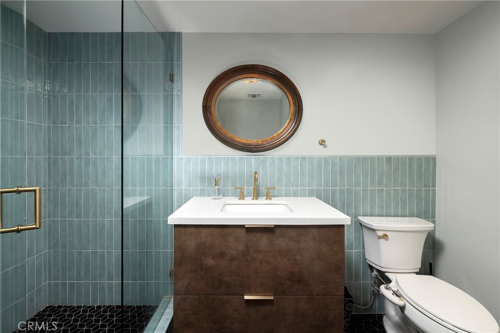3242 Falkland