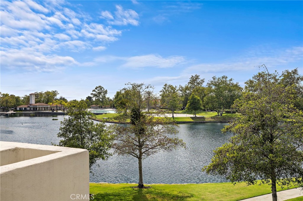13 Brisa del Lago