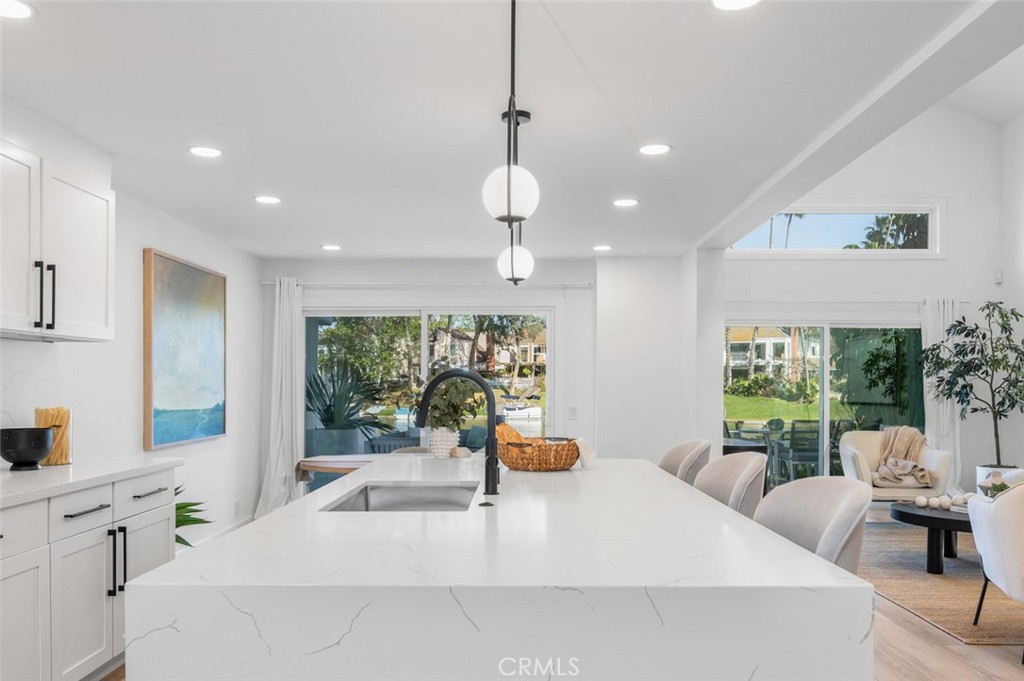 22526 Lake Forest Lane