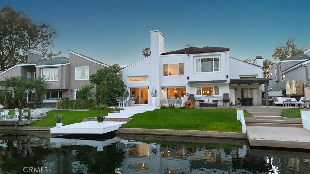 22526 Lake Forest Lane