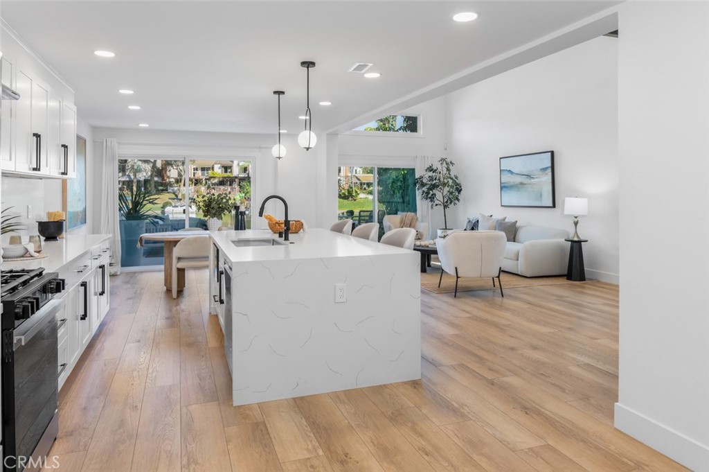 22526 Lake Forest Lane