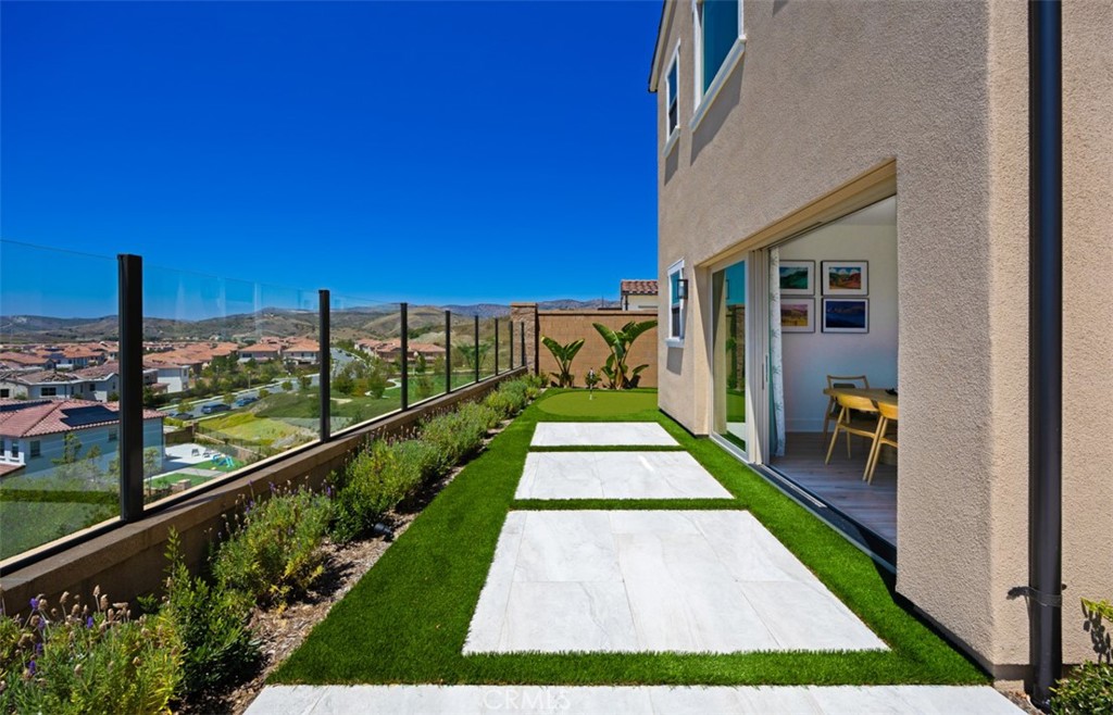 135 Oakstone