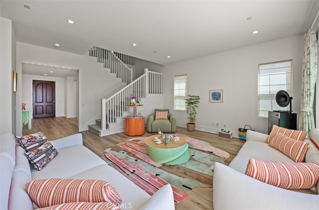 135 Oakstone